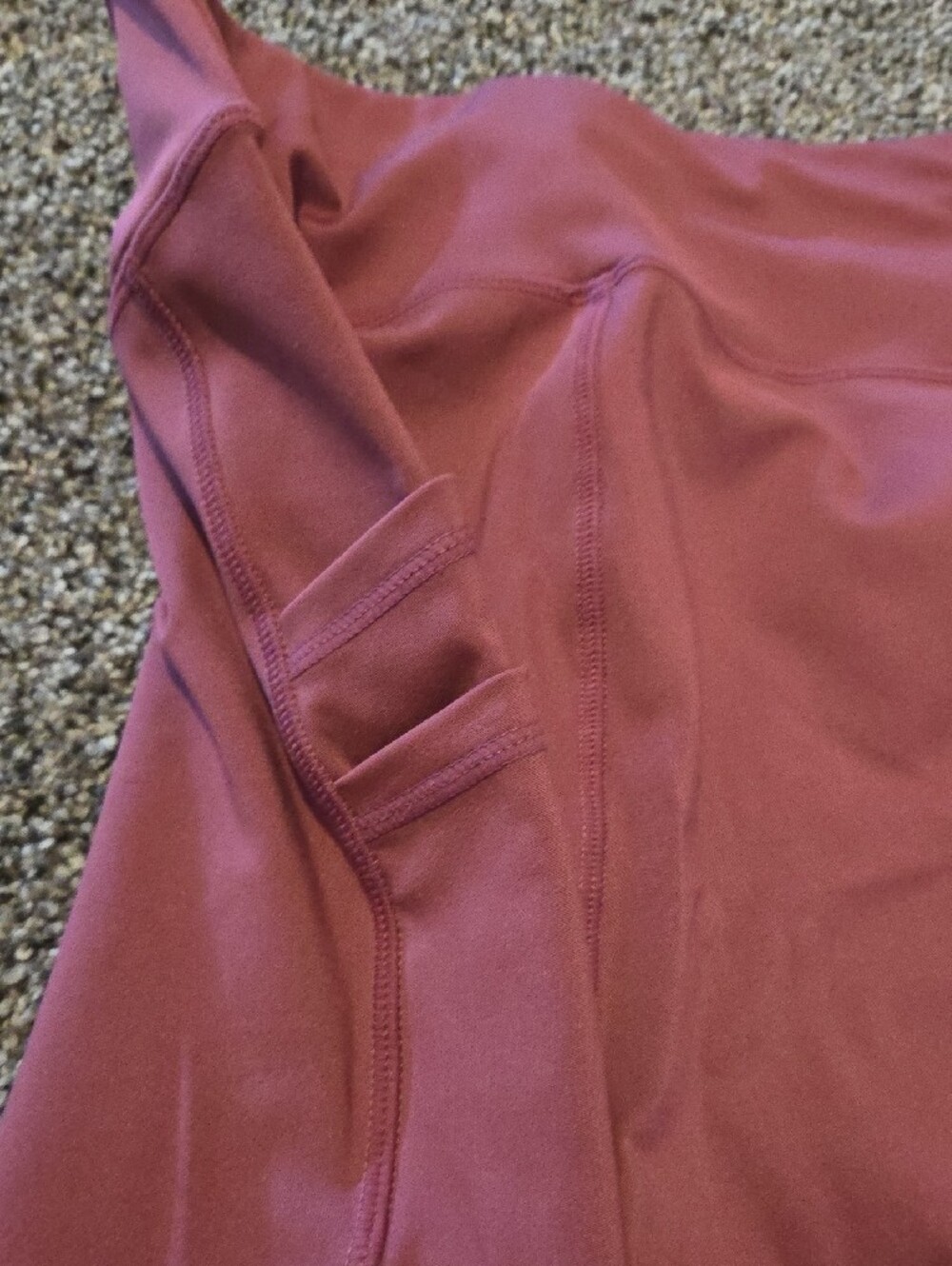 SHEIN Dusty Rose High-Waist Bike Shorts with Side Pockets - Picture 4 of 4